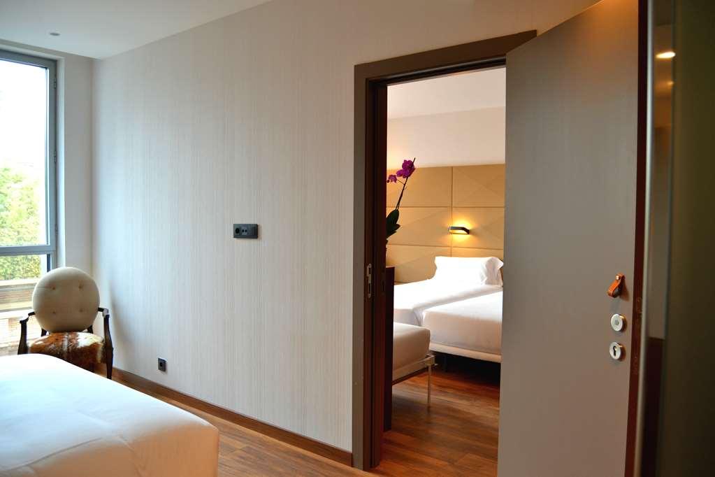 Hotel Sb Glow Barcelona Zimmer foto